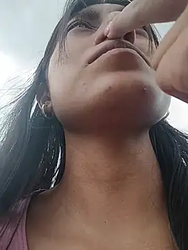 Snapshot of YeseniaRodriguez3 chatting on November 2025 05:35:02 PM YeseniaRodriguez3 online show from November 2025 05:35:02 PM