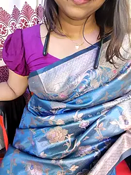 Snapshot of cute_mahi07 chatting on April 2026 03:54:02 PM cute mahi07 online show from April 2026 03:54:02 PM