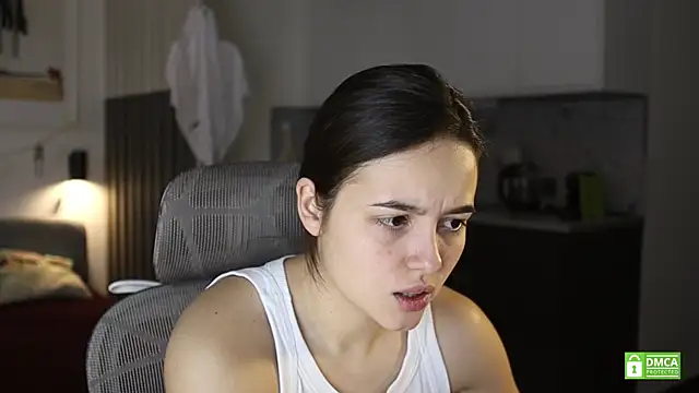 amelie shine online show from November 2025 11:34:02 AM