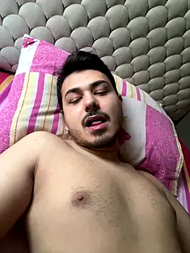 madarato20 online show from December 2025 02:24:01 PM