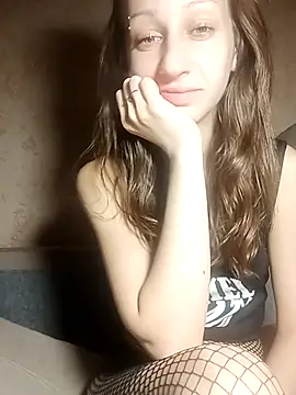 Snapshot of Charming-Charisma chatting on October 2025 12:58:01 AM Charming-Charisma online show from October 2025 12:58:01 AM