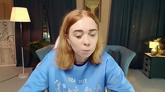 Snapshot of AddieOsler chatting on November 2025 07:45:02 PM AddieOsler online show from November 2025 07:45:02 PM