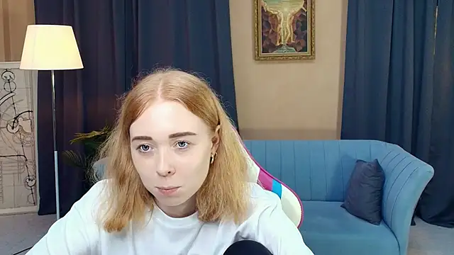 Snapshot of AddieOsler chatting on November 2025 08:44:01 PM AddieOsler online show from November 2025 08:44:01 PM