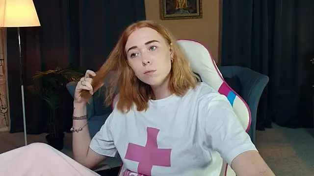 Snapshot of AddieOsler chatting on November 2025 07:50:02 PM AddieOsler online show from November 2025 07:50:02 PM