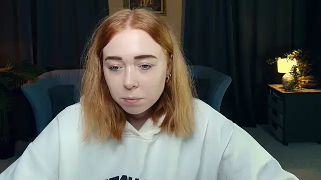 Snapshot of AddieOsler chatting on December 2025 08:27:01 PM AddieOsler online show from December 2025 08:27:01 PM