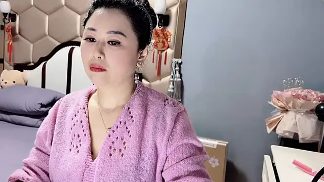 yaoyao22678 online show from April 2026 01:45:01 AM