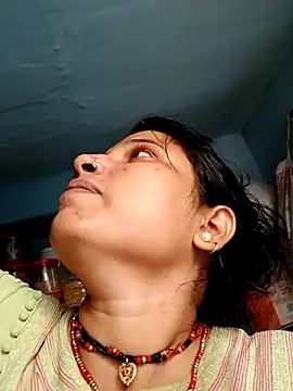 Snapshot of Sabhana_cuty chatting on November 2025 03:56:02 AM Sabhana cuty online show from November 2025 03:56:02 AM