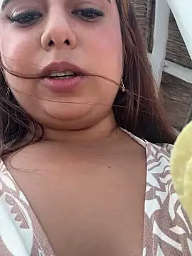 Snapshot of RileyFlame chatting on December 2025 02:33:01 PM RileyFlame online show from December 2025 02:33:01 PM