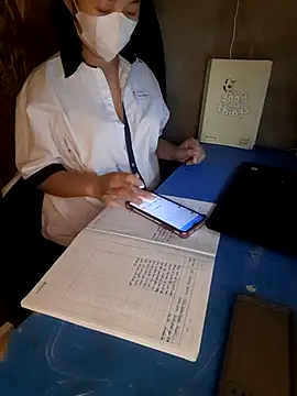 Zinny112 online show from November 2025 04:08:01 PM