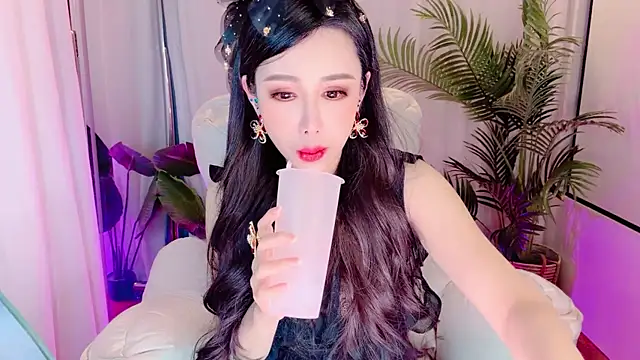 Snapshot of Vv123668 chatting on November 2025 01:39:02 PM Vv123668 online show from November 2025 01:39:02 PM