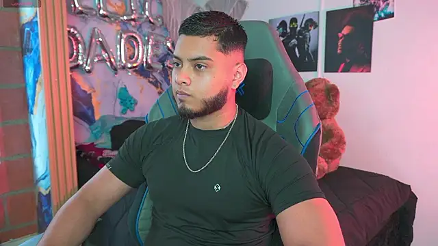 Snapshot of Tiler_wolker chatting on March 2026 08:15:01 PM Tiler wolker online show from March 2026 08:15:01 PM