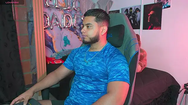 Snapshot of Tiler_wolker chatting on March 2026 12:58:01 AM Tiler wolker online show from March 2026 12:58:01 AM