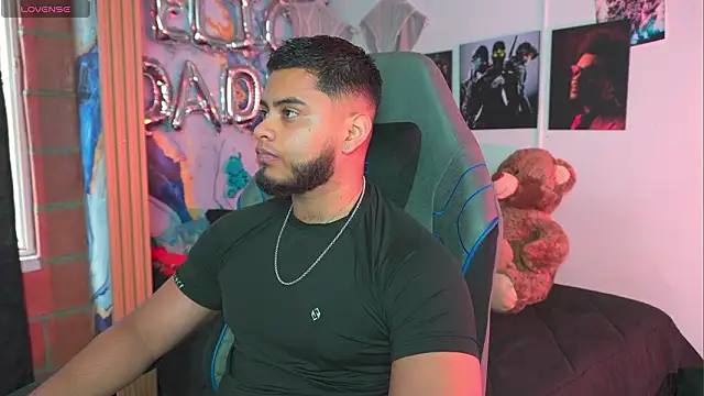 Snapshot of Tiler_wolker chatting on March 2026 08:58:02 PM Tiler wolker online show from March 2026 08:58:02 PM