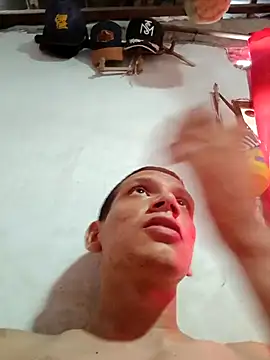 Snapshot of wuaka chatting on October 2025 06:46:02 PM wuaka online show from October 2025 06:46:02 PM