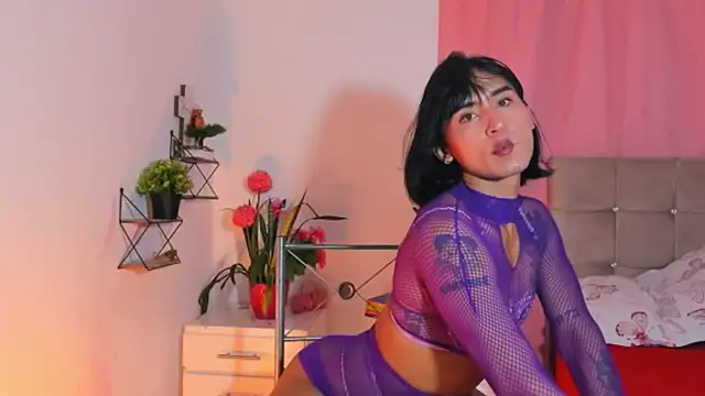 Snapshot of nahomi28_ chatting on November 2025 05:42:01 PM nahomi28 online show from November 2025 05:42:01 PM