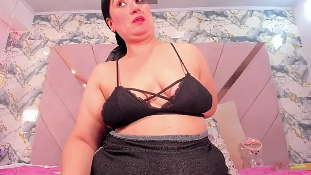 naomy sexy  online show from March 2026 10:27:02 PM