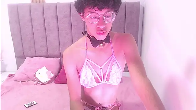 Athenea Zoe online show from November 2025 08:05:01 PM