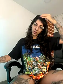 Snapshot of ghostwomaan chatting on November 2025 12:30:01 PM ghostwomaan online show from November 2025 12:30:01 PM