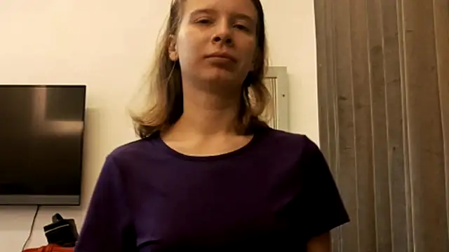 Snapshot of MargaretFairy chatting on November 2025 06:22:02 PM MargaretFairy online show from November 2025 06:22:02 PM