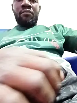 shoodly99 online show from December 2025 02:30:01 AM