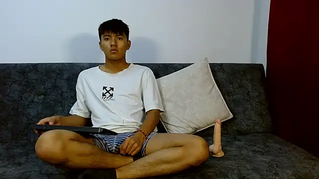 Snapshot of isak_lane chatting on November 2025 02:03:02 AM isak lane online show from November 2025 02:03:02 AM