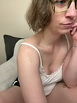 CreamedKitten online show from June 2026 03:04:02 PM