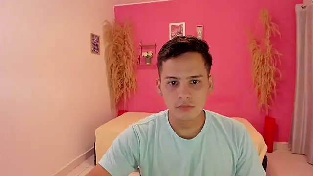 elmasmas01 online show from November 2025 11:47:02 PM