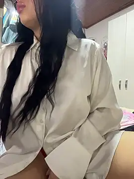 Snapshot of Im_Saraaaa chatting on November 2025 07:13:02 PM Im Saraaaa online show from November 2025 07:13:02 PM