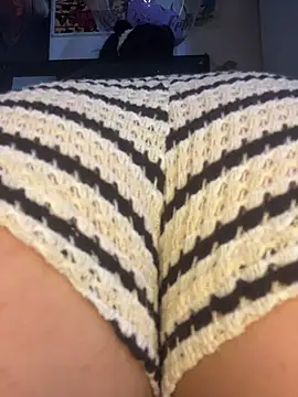 Snapshot of Im_Saraaaa chatting on February 2026 04:08:01 AM Im Saraaaa online show from February 2026 04:08:01 AM