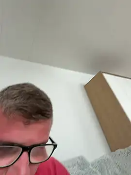 PolishBoy1995 online show from June 2026 02:54:01 PM