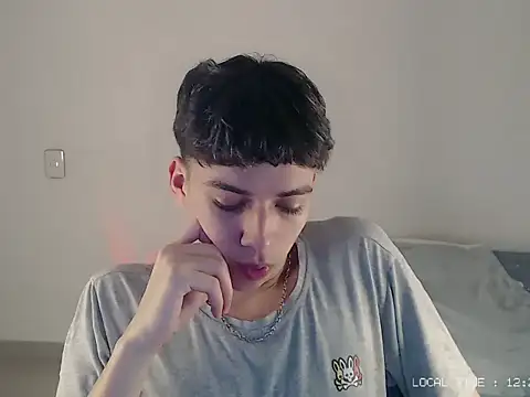 Snapshot of Sett_01 chatting on November 2025 05:18:02 AM Sett 01 online show from November 2025 05:18:02 AM