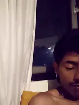 Snapshot of SkinniYamo chatting on April 2026 04:13:02 AM SkinniYamo online show from April 2026 04:13:02 AM