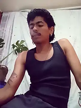 SkinniYamo online show from April 2026 03:08:02 AM