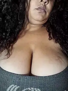 Snapshot of safirahot69 chatting on November 2025 03:27:02 AM safirahot69 online show from November 2025 03:27:02 AM