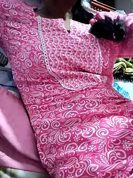 Hot-Rubyy online show from March 2026 06:19:02 PM