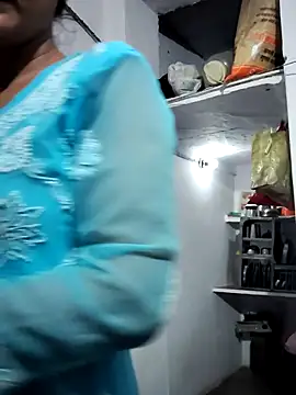 Hot-Rubyy online show from April 2026 02:19:02 PM