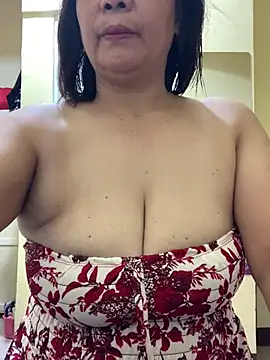 sweetyjhones online show from July 2026 05:09:02 AM