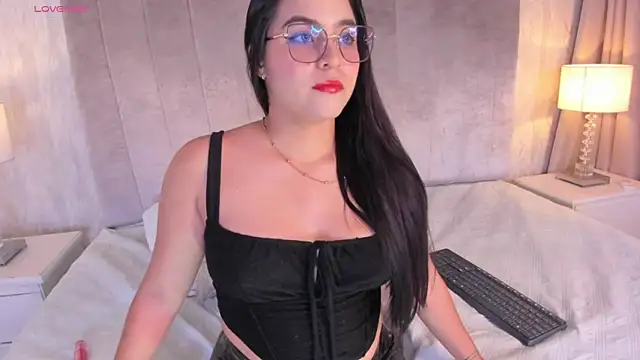 Melanie hillz online show from April 2026 08:44:01 PM