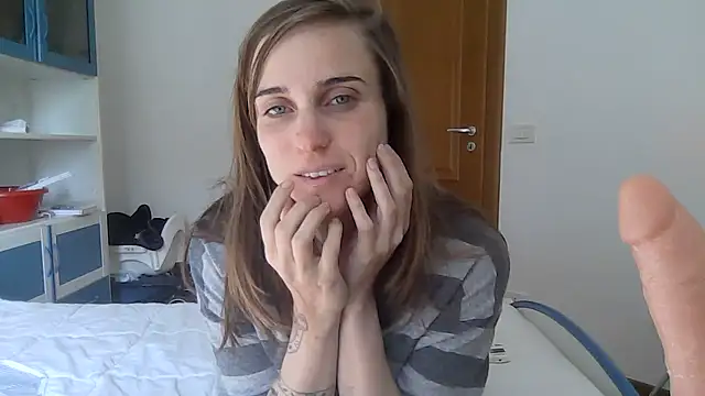 SinnEmily online show from March 2026 09:46:01 AM