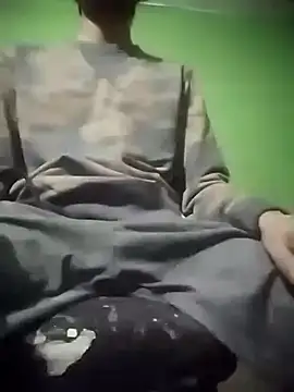 Snapshot of Luckysucks chatting on November 2025 08:09:01 PM Luckysucks online show from November 2025 08:09:01 PM