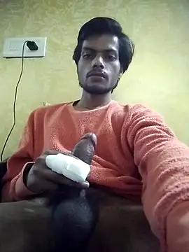 Snapshot of Luckysucks chatting on November 2025 07:32:02 PM Luckysucks online show from November 2025 07:32:02 PM