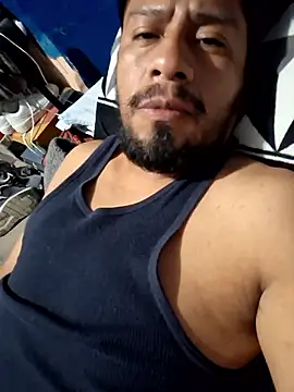 Snapshot of sanz957 chatting on January 2026 02:04:01 AM sanz957 online show from January 2026 02:04:01 AM