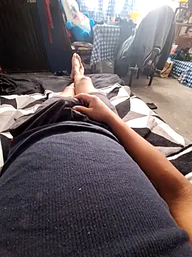 Snapshot of sanz957 chatting on March 2026 01:00:02 AM sanz957 online show from March 2026 01:00:02 AM