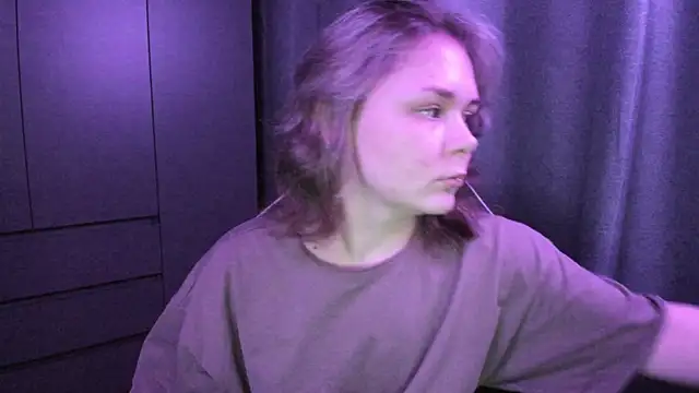 sophia lix online show from December 2025 05:31:02 PM