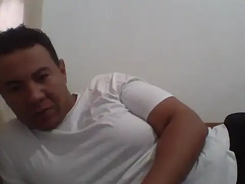 Snapshot of Fire_latino chatting on November 2025 10:59:01 AM Fire latino online show from November 2025 10:59:01 AM