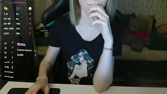 Snapshot of _Alisa_Allison_ chatting on October 2025 02:31:01 PM Alisa Allison online show from October 2025 02:31:01 PM