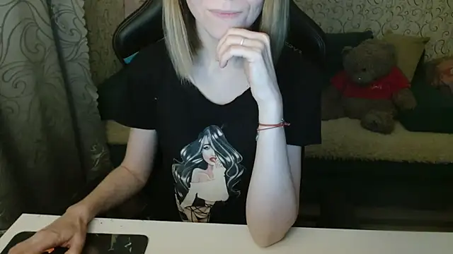 Snapshot of _Alisa_Allison_ chatting on November 2025 03:21:01 PM Alisa Allison online show from November 2025 03:21:01 PM