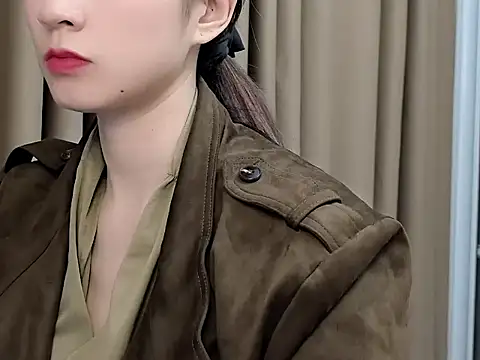 Snapshot of lvy-002 chatting on November 2025 02:34:01 AM lvy-002 online show from November 2025 02:34:01 AM