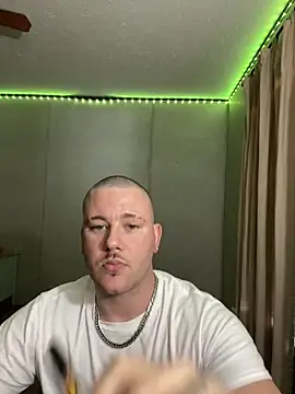 Snapshot of thepornplugz chatting on February 2026 08:10:02 PM thepornplugz online show from February 2026 08:10:02 PM