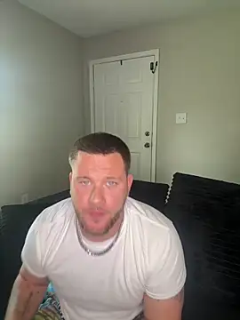 Snapshot of thepornplugz chatting on April 2026 04:00:01 PM thepornplugz online show from April 2026 04:00:01 PM